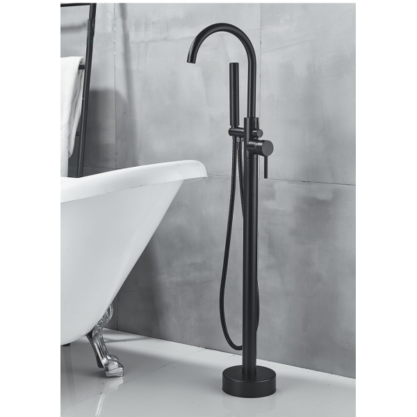 Смеситель BRAIES Matt Black для отдельностоящей ванны BOCH MANN BM8921